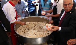 Urfa’da etli pilava ilgi büyük!