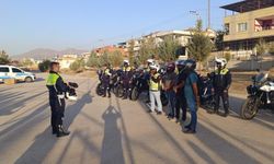 Gaziantep'te kasklar jandarmadan!