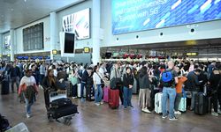Check-in sistemleri çöktü: Yolculara 3 saat önceden havalimanına gelin uyarısı