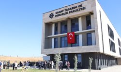 Malatya'da Kenan Işık amfisi açıldı