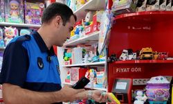 Zabıta Ekipleri Yeşilyurt’ta Kırtasiyeleri Tek Tek Denetledi