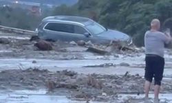 Hatay'da Şiddetli Yağış Ulaşımı Felç Etti: Otoyol Kapandı!