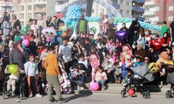 Aile Festivali’nde yüzlerce çocuk doyasıya eğlendi