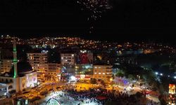 Cumhuriyetin 102’nci yılında Siirt fener alayıyla aydınlandı