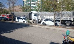 Diyarbakır'da freni boşalan tır başka bir tıra arkadan çarptı: 1 yaralı