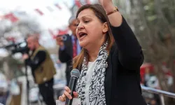 Burcu Köksal AK Parti'ye mi Geçiyor? Sosyal Medyadan Sert Yanıt Geldi
