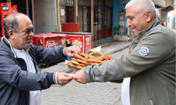 20 yıl simit sattı, 49 yaşında atandı