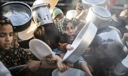 Açlık, yoksulluk ve israf yan yana!