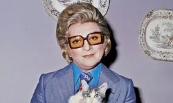 Zeki Müren filmine yasak