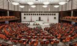CHP, TBMM Açılış Oturumunu Boykot Etti: Gergin Başlangıç