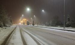 Malatya-Sivas arasında yoğun kar yağışı…. O yollar trafiğe kapatıldı