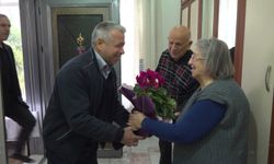 Malatya’da 51 Yıl Sonra Duygusal Buluşma: Emekli Öğretmene Vefa Ziyareti