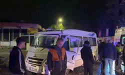 Adıyaman'da Feci Kaza: Yolcu Minibüsü İle Cip Çarpıştı