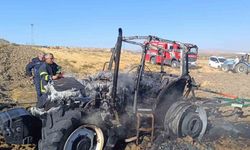 Adıyaman'da tarlayı süren traktör alev alarak yandı