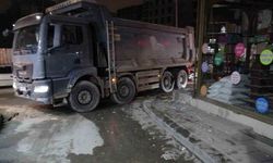 Battalgazi’de kamyon lastiği “Bomba Gibi” patladı