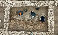 Diyarbakır’da 5 bin yıl önce depremin yıktığı yapının enkazı ortaya çıkartıldı