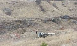 Elazığ’da kamyon devrildi: 1 yaralı