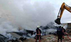 İkizce Mahallesi’nde şantiye konteynerleri alev aldı