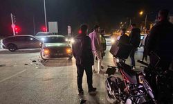 Motosiklet ile otomobil çarpıştı: 1 yaralı