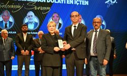 “Plaketi alın teriyle, aklıyla ve inancıyla yol alanlar adına alıyorum”