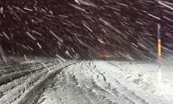 Son Dakika! Malatya–Sivas Kara Yolu Kar Nedeniyle Kapanmıştı, Şimdi Kontrollü Açıldı