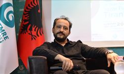 Tiran'da Türk Edebiyatı Rüzgârı! Furkan Çalışkan Okurlarıyla Buluştu.