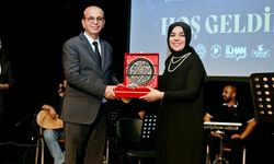 Şiir ve Müzik Dinletisi Sanatseverlerden Yoğun İlgi Gördü