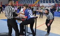 Malatya’da Nefes Kesen Bilek Güreşi Heyecanı! İşte Dereceye Girenler