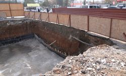 Sivas Caddesi’nde Yol Çöktü!