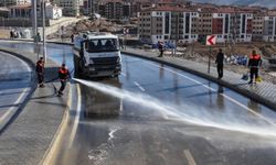 İkizce TOKİ Konutları Temiz ve Düzenli Hale Getiriliyor