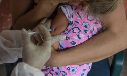 Aşı komitesi, 'yeni doğan bebeklere hepatit B' tavsiyesini kaldırdı