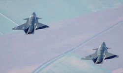 Bayraktar KIZILELMA 'kol uçuşu' ile yeni bir ilke imza attı