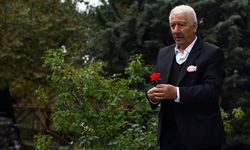 Evlendiği gün gördüğü eşine sevgisi vefatından sonra da bitmedi