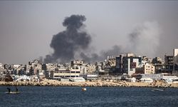 İsrail ordusu ateşkesi ihlal ederek Gazze ve Han Yunus'un doğusunu bombaladı
