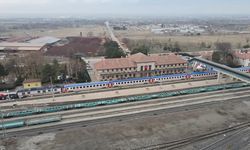 Yeni sezonun ilk seferine çıkan Turistik Doğu Ekspresi Erzincan'a ulaştı