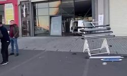 Fren yerine gaza basınca dükkana daldı