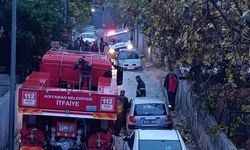 Mahsur kalan AFAD'ı itfaiye ekipleri kurtardı