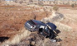 Mardin’de devrilen aracın sürücüsü yaralandı