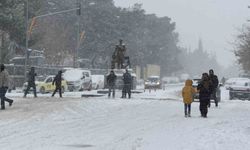 Siverek'te kar yağışı sonrası kazalar peş peşe geldi