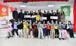 Yeşilyurt’ta Barışın Kalemleri Ödüllendirildi