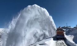 Elazığ’da kapalı köy yollarında çalışmalar sürüyor