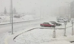 Malatya’da yoğun kar alarmı: Bazı yollar ulaşıma kapatıldı