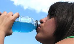 Enerji İçeceği Alarmı: Günde 8 Kutuyla Kalp Krizi Riski