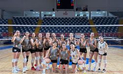 Nicer Hotel Voleybol’dan ezici galibiyet! Hedef: Sultanlar Ligi!