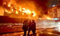 Konteyner Yangını Söndürüldü, Faciadan Dönüldü