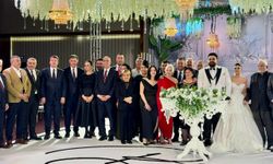 CHP Genel Başkanı Özgür Özel Malatya’da Nikah Şahidi Oldu