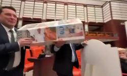 Malatyalı Vekilden Maket Tabutlu Protesto