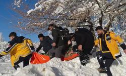 Pütürge’de Kar Engeli Aşıldı: 81 Yaşındaki Hasta Zamana Karşı Yarışı Kazandı