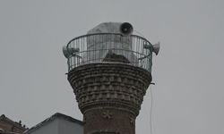 Malatya'da Paşaköşkü Camisi'nin hasarlı minaresi onarılıyor