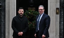 İngiltere Başbakanı Starmer, Ukrayna Devlet Başkanı Zelenskiy ile telefonda görüştü
